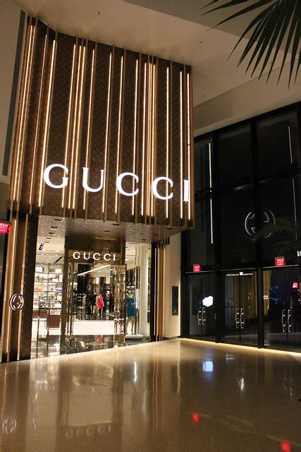 gucci las vegas near me|gucci premium outlet las vegas.